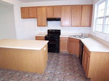 3rd image of 1625 W Turtle Creek Ln