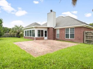 215 Sweetwater Station Dr, Savannah, GA 31419