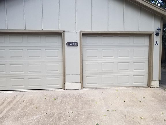 3rd image of 1431 W Braker Ln #A