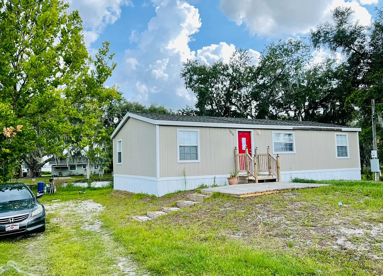 3 bed, 960 sqft, $1,550 — Photo 1
