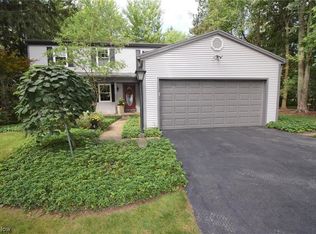 5816 Argyle Dr, Hudson, OH 44236