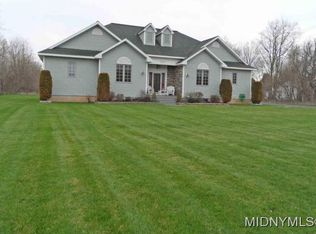 7503 E South St, Clinton, NY 13323