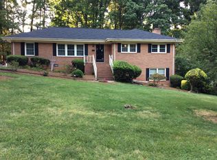 1201 Linda Ln, Charlotte, NC 28211