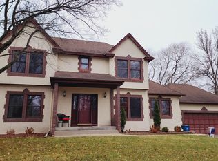 14920 McGinty Rd W, Wayzata, MN 55391