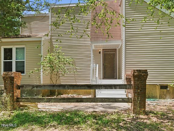 2nd image of 1221 Porter Street