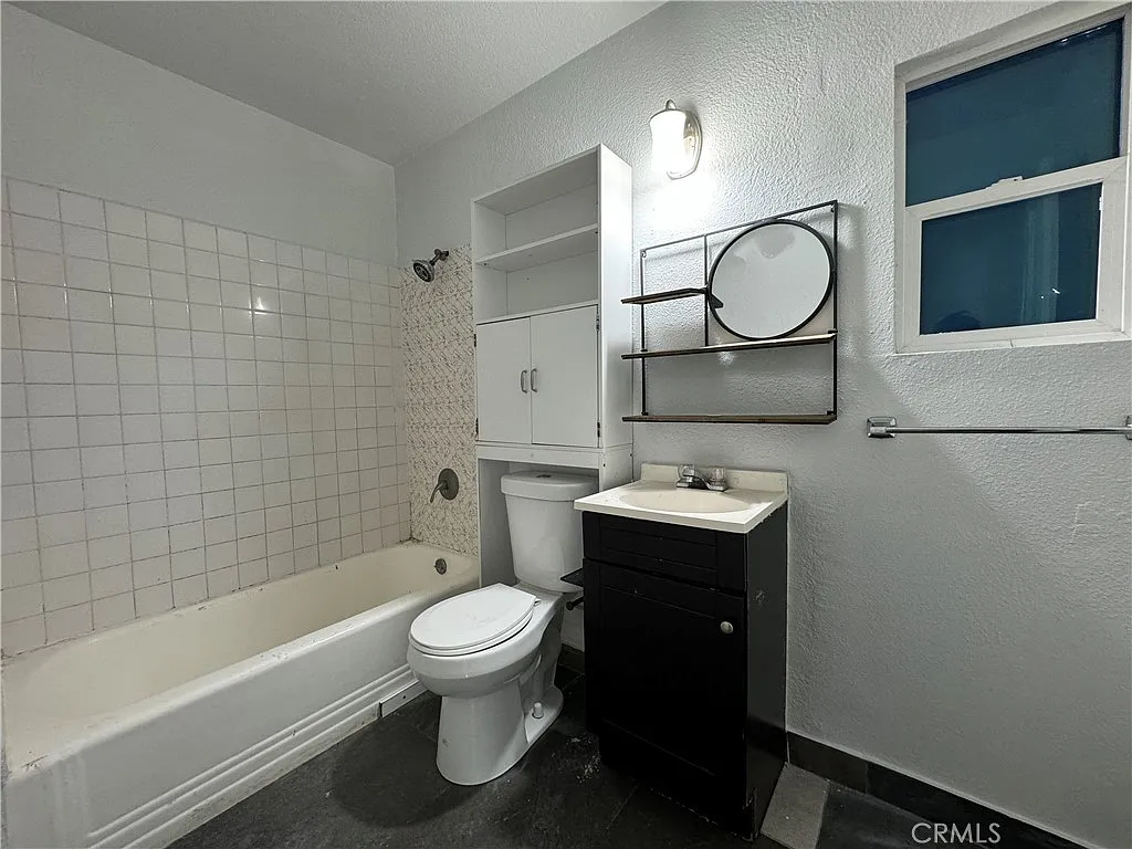 1 bed, 450 sqft, $1,595 — Photo 4