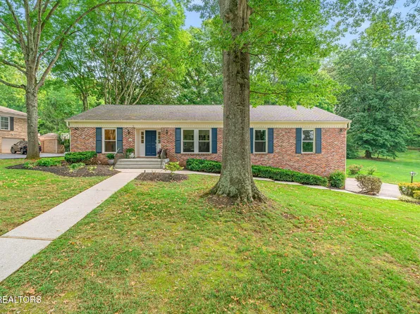 700 Kempton Rd, Knoxville, TN 37909