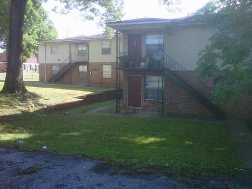 2nd image of 2909 12th Ave N APT E