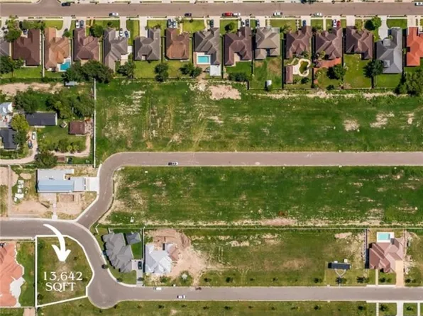 1602 Oak Alley Dr, Mission, TX 78572
