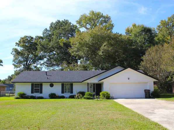 3207 Deerfield Dr, Haughton, LA 71037