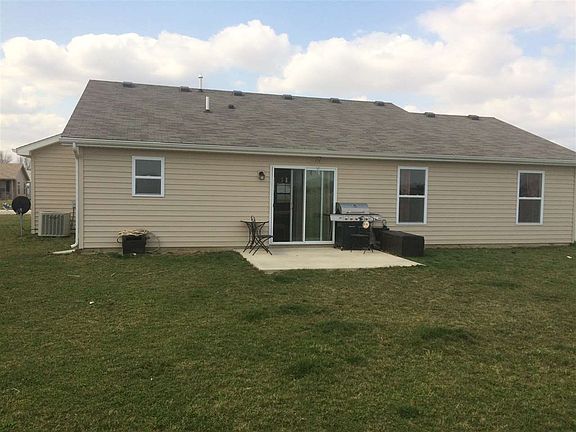 2nd image of 706 Heatherwood Ln