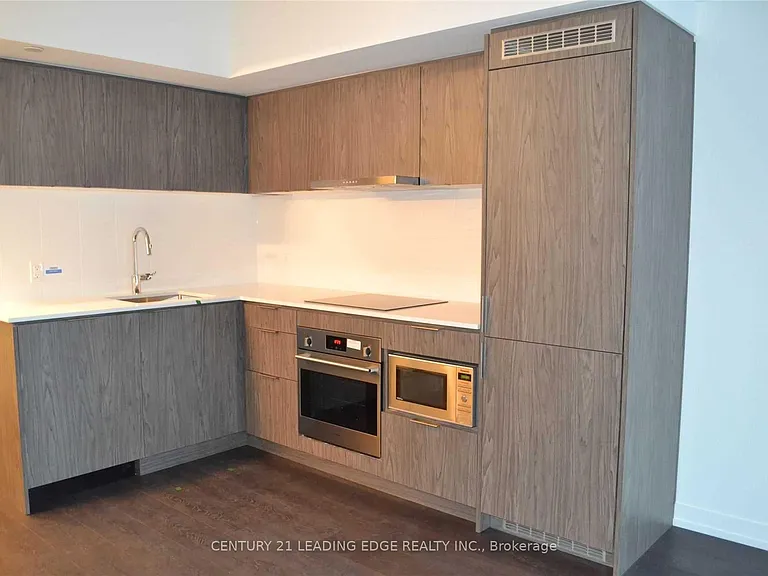 60 Shuter St #PH-201 — Photo 5