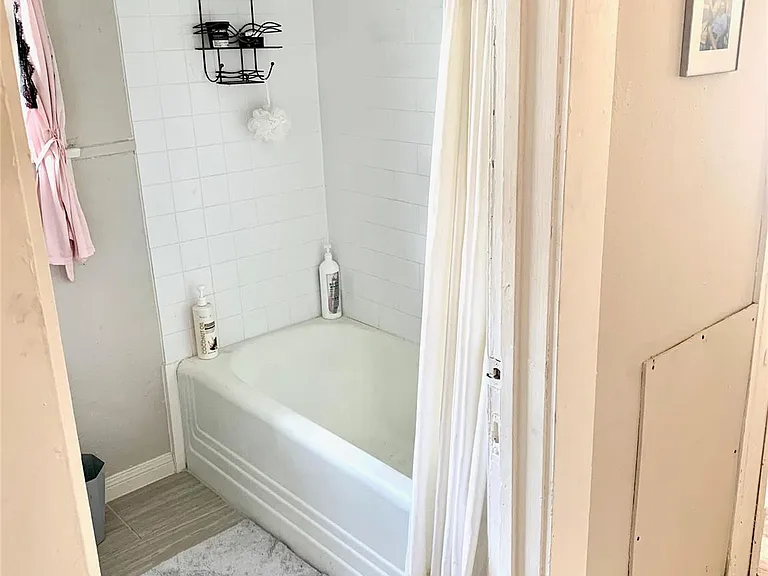 532 Cortlandt St #3 — Photo 2