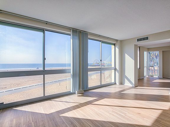 Ocean view apartment home