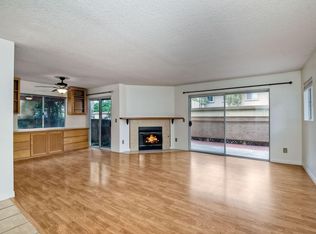 11321 Avenida De Los Lobos APT A, San Diego, CA 92127
