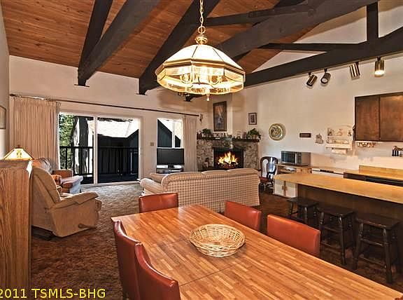3rd image of 3115 N Lake Blvd #35