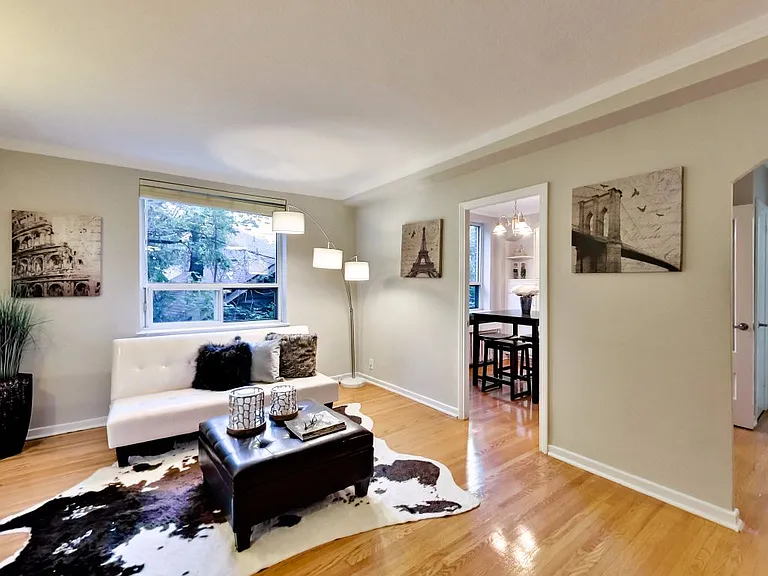 14 Chatsworth Dr #410 — Photo 9