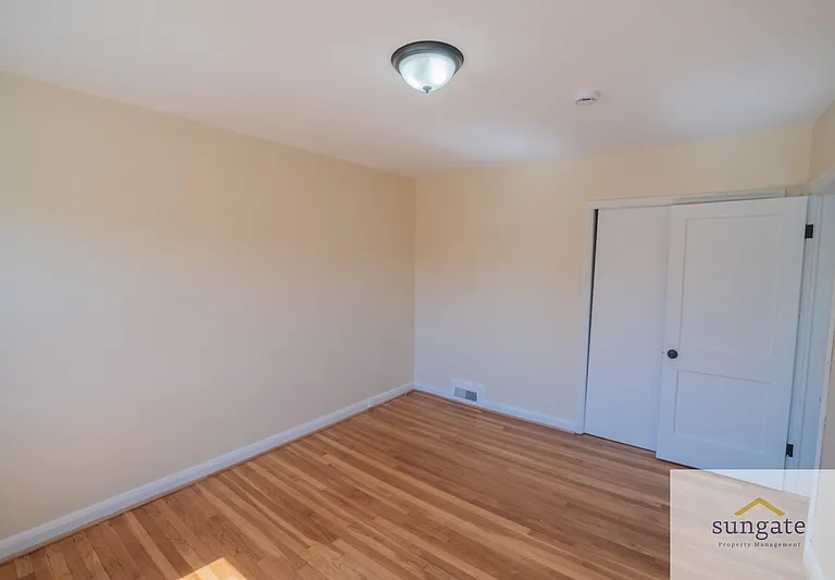 1444 Meridene Dr — Photo 19
