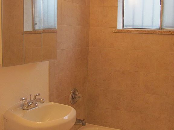 3rd image of 1330 N Lafayette St APT 13