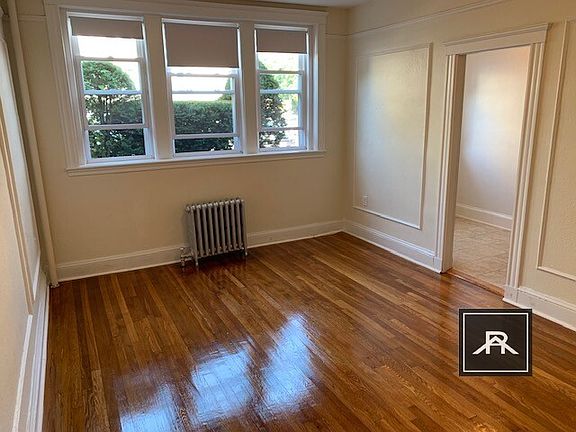 4th image of 72 Chiswick Rd #1