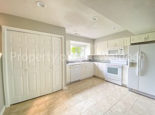2103 County Road East W, New Brighton, MN 55112