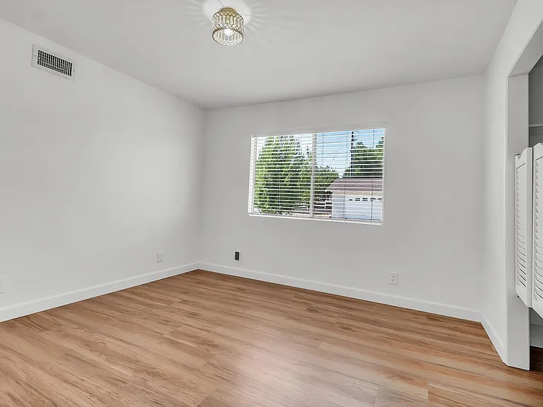 465 Camino De Gloria — Photo 25