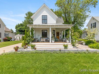 339 W Main Ave, Zeeland, MI, 49464