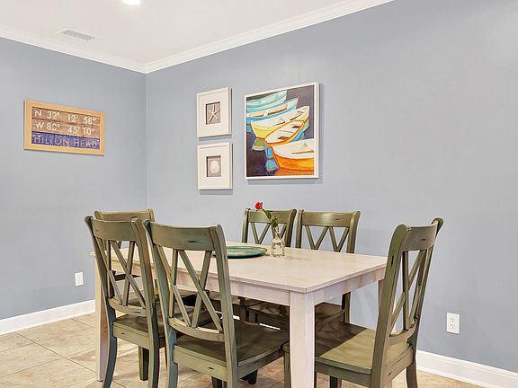 4th image of 11 Tanglewood Dr APT 21