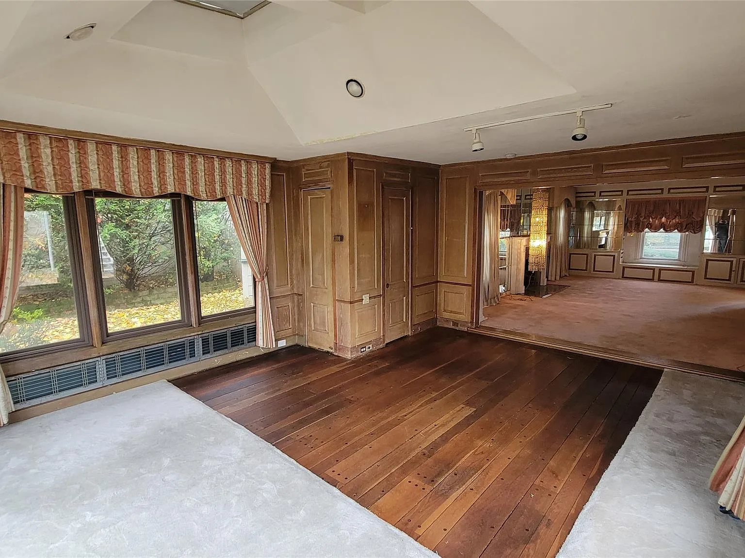 4 bed, 3.5 bath, 2528 sqft, $6,000 — Photo 3