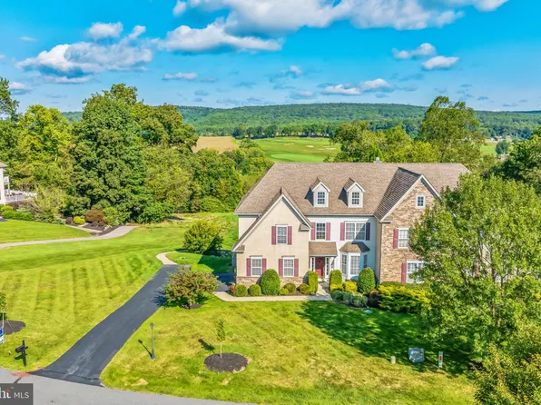 314 Ironstone Ln, Elverson, PA 19520