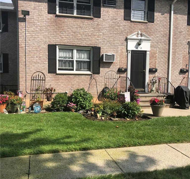 1st image of 8215 268th St