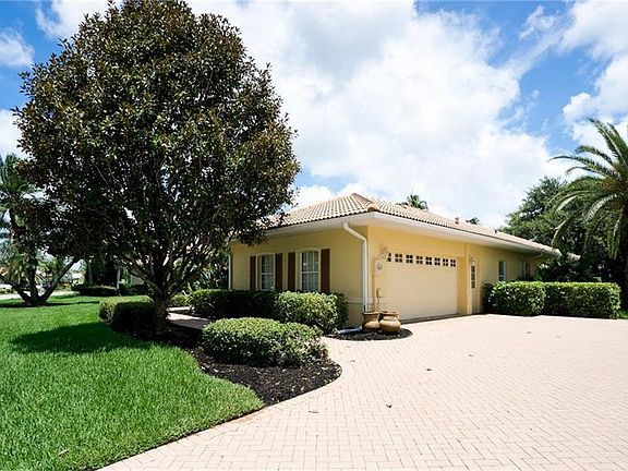 3rd image of 8283 Deerbrook Cir