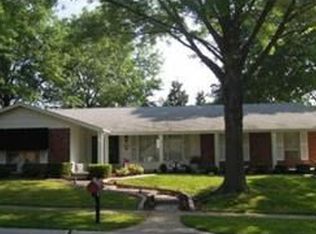14828 Frais Dr, Florissant, MO 63034
