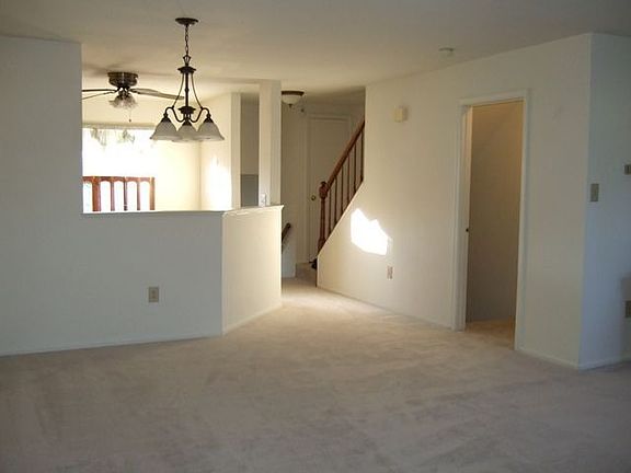 3rd image of 18941 Ebbtide Cir