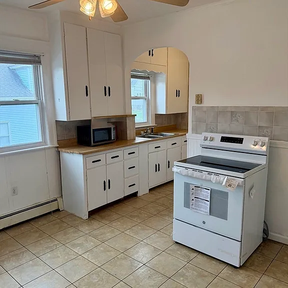 119 Airlie St #2 — Photo 11