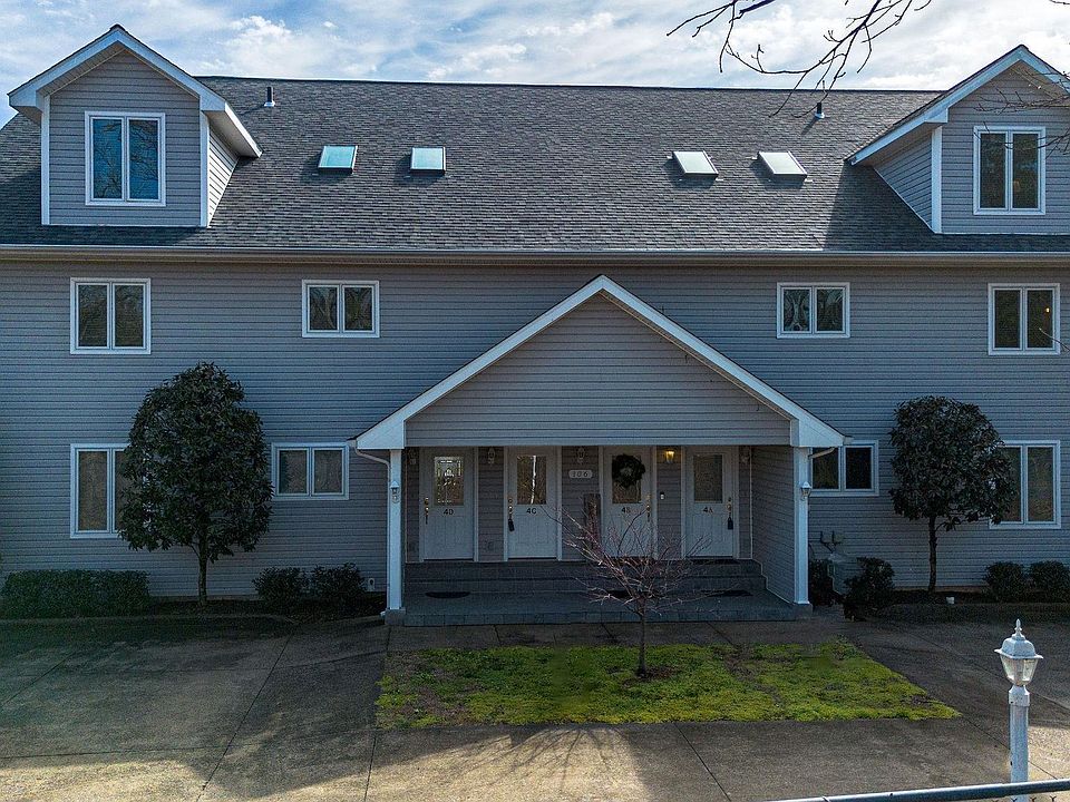 1st image of 106 Treetops Ln