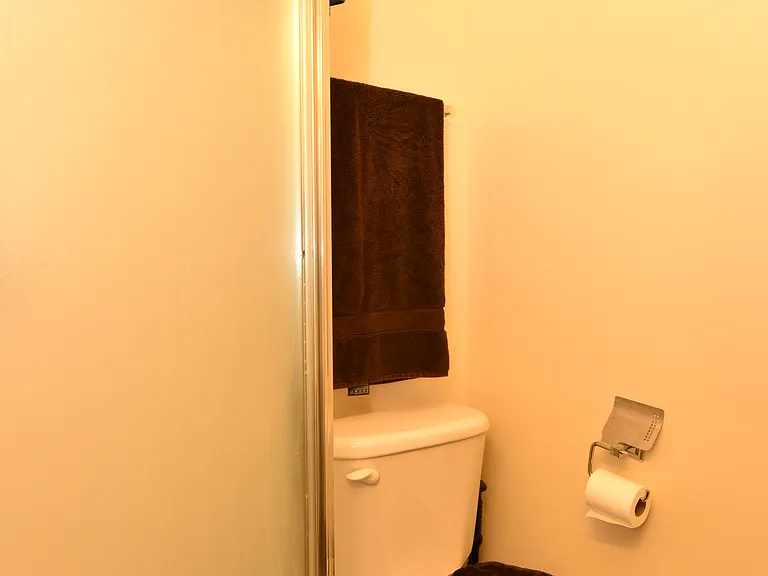 334 Dunn St — Photo 16
