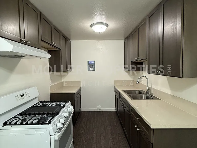 Baldwin Park 3229 — Photo 18
