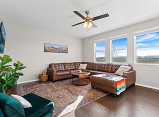 860 Camberly Dr, Windsor, CO 80550