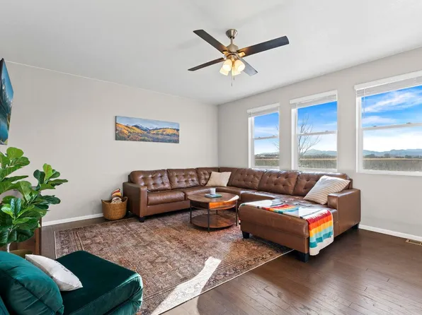 860 Camberly Dr, Windsor, CO 80550