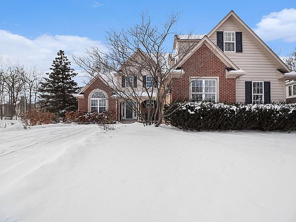 3rd image of 708 Pembroke Dr
