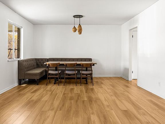 5th image of 4202 Highwood Dr
