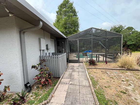 3rd image of 5145 Cedar Hammock Ln
