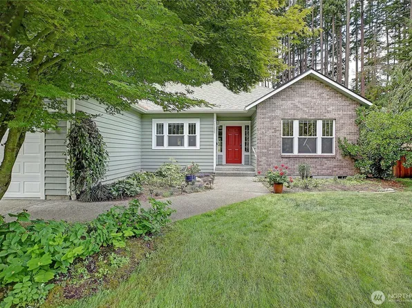 1142 San Juan Drive, Camano Island, WA 98282