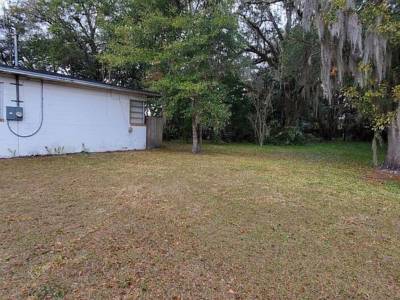 2nd image of 691 Allen Ln