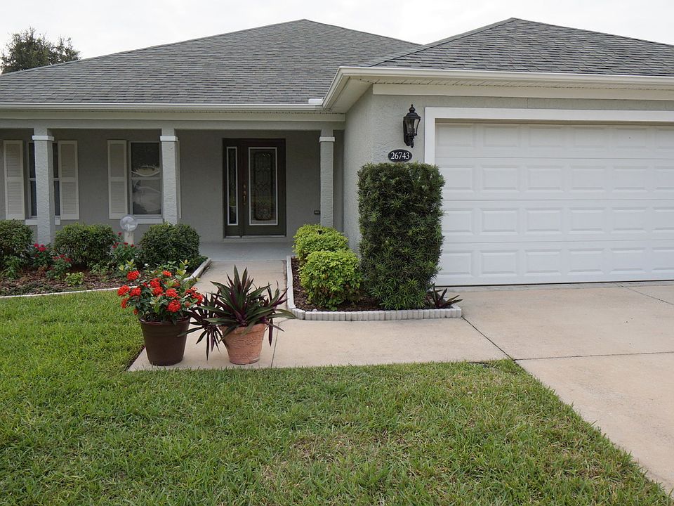 Front Low-Maint Stucco Home
