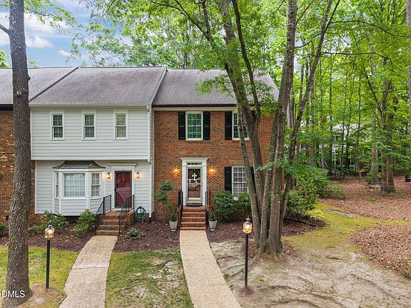 2nd image of 562 Weathergreen Dr