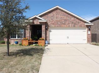 131 Kincaid Dr, Sanger, TX 76266