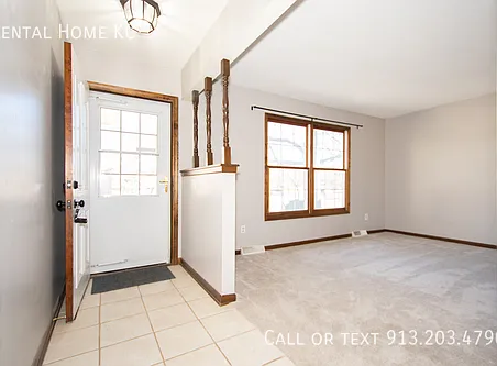805 S Virginia Ln — Photo 2