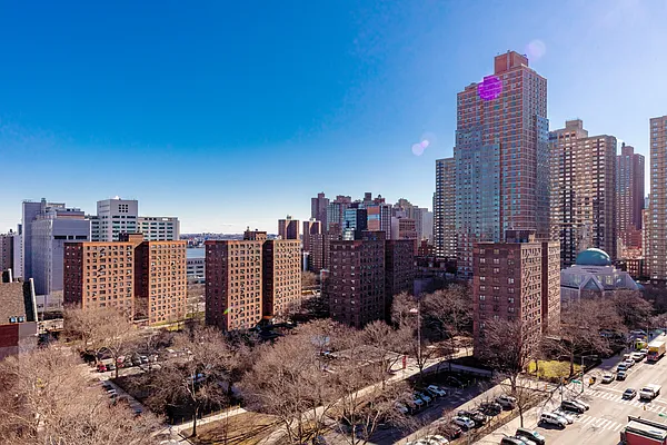 Sold by Reuveni LLC | media 13